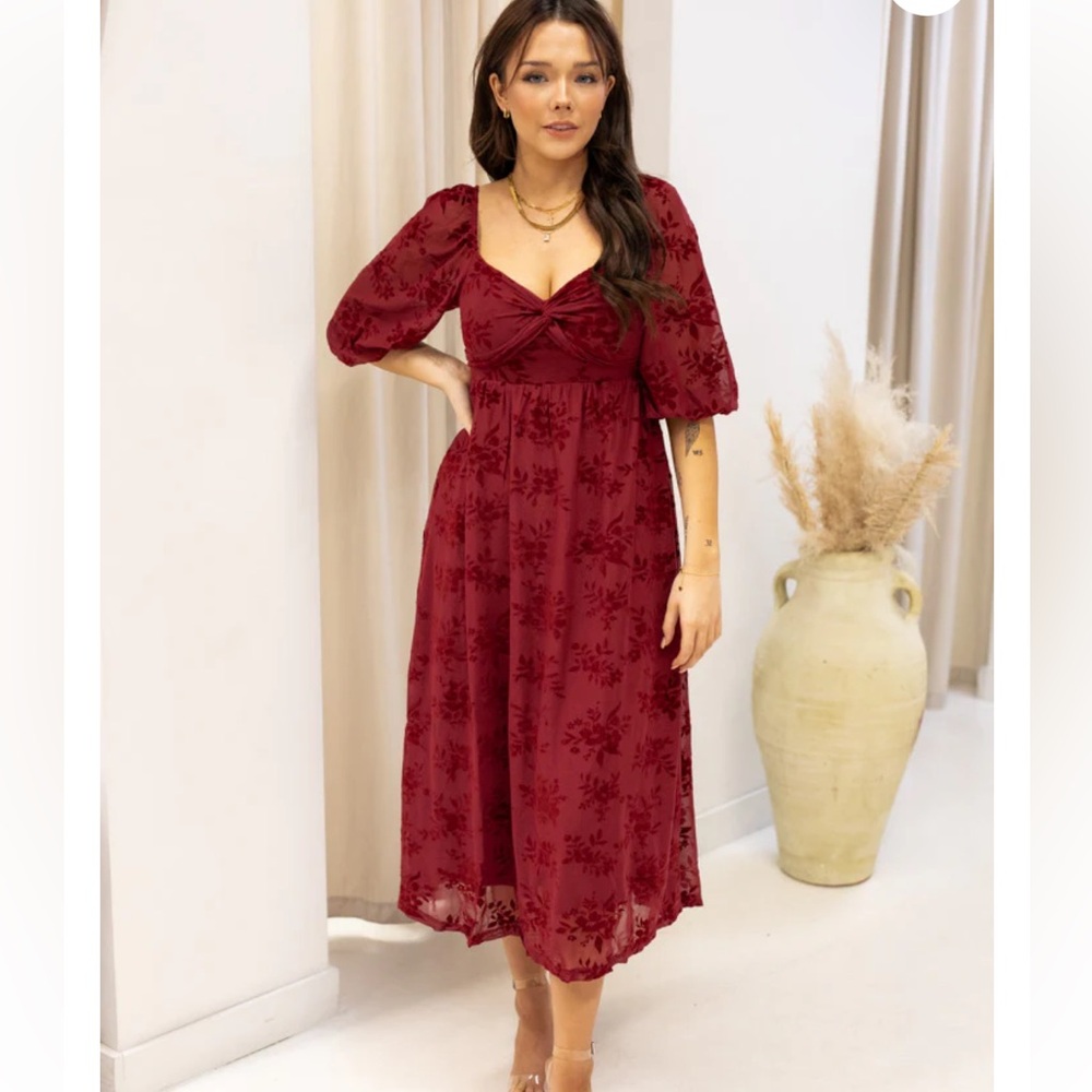 Blu Pepper Red Burgundy Floral Velvet Midi Dress with Puff Sleeves. Sz S NWOT